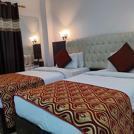 Hotel Samovar By Goyal Hotel Агра Екстер'єр фото