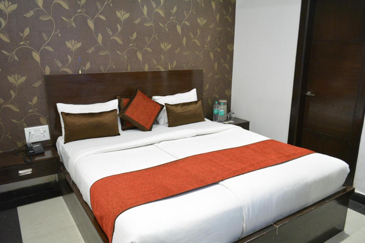 Hotel Samovar By Goyal Hotel Агра Екстер'єр фото