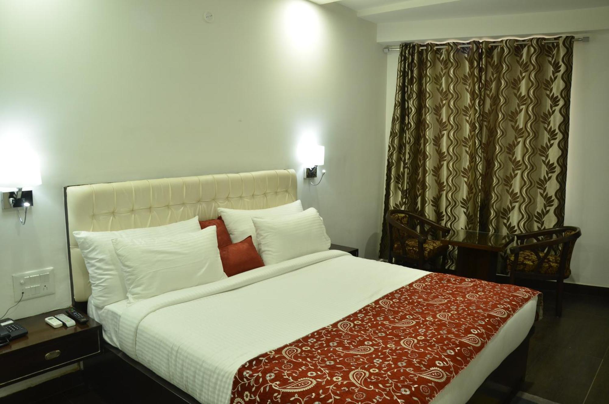 Hotel Samovar By Goyal Hotel Агра Екстер'єр фото