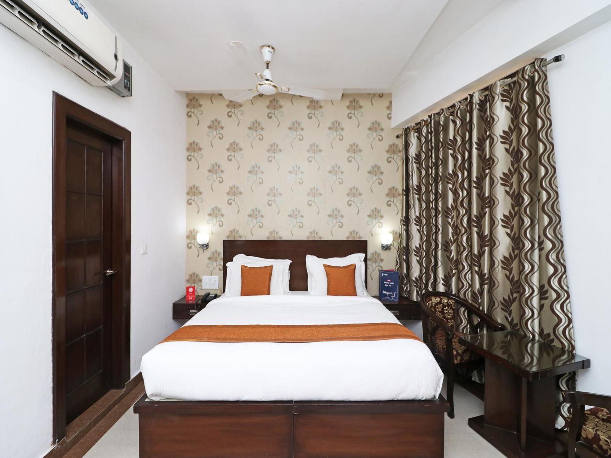 Hotel Samovar By Goyal Hotel Агра Екстер'єр фото